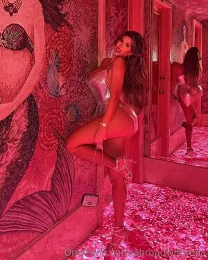 Abroadwithmila OnlyFans Leaked Free Thumbnail Picture - #fv0NzCaOhV