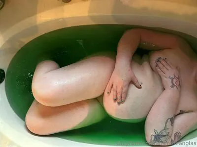 Absintheanglas OnlyFans Leaked Free Thumbnail Picture - #EI8MHJ535K