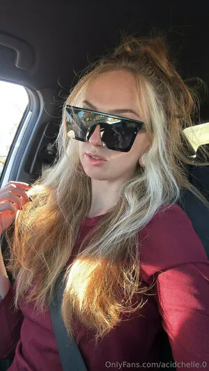 Acidchelle OnlyFans Leaked Free Thumbnail Picture - #CErfBExoMt