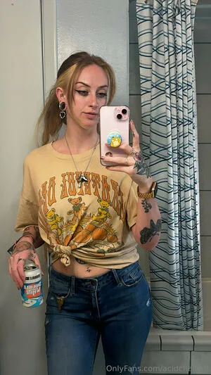 Acidchelle OnlyFans Leaked Free Thumbnail Picture - #byopm4CMer