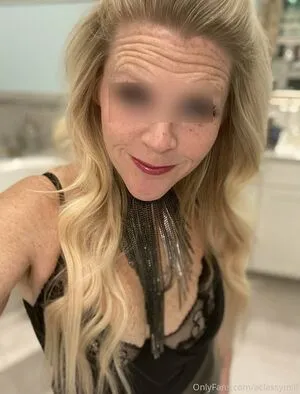 Aclassymilf OnlyFans Leaked Free Thumbnail Picture - #0SKr40Shyd
