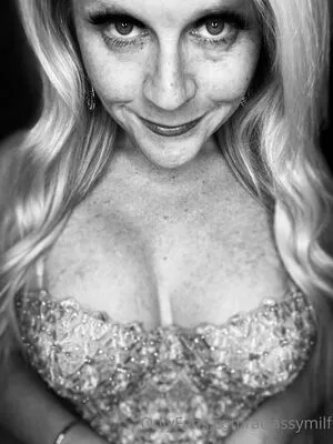 Aclassymilf OnlyFans Leaked Free Thumbnail Picture - #4bP7MT0OAa