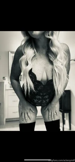 Aclassymilf OnlyFans Leaked Free Thumbnail Picture - #NeSPkvnBws