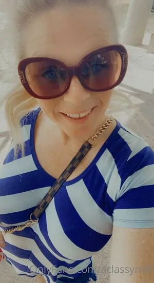 Aclassymilf OnlyFans Leaked Free Thumbnail Picture - #UZBDPl851S