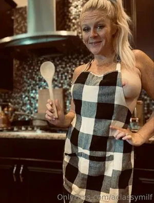 Aclassymilf OnlyFans Leaked Free Thumbnail Picture - #id83N0bU3N