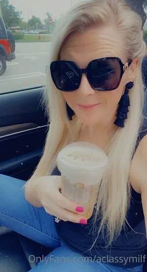 Aclassymilf OnlyFans Leaked Free Thumbnail Picture - #zrUJ3mY3TG