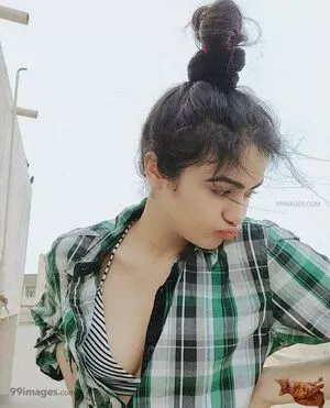 Adah Sharma OnlyFans Leaked Free Thumbnail Picture - #7Qeg0AM1Zj