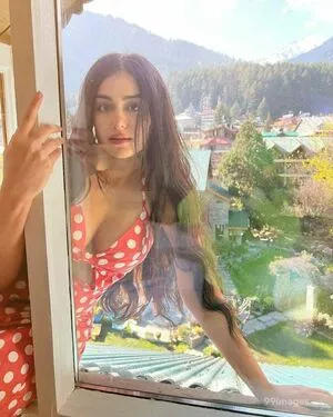 Adah Sharma OnlyFans Leaked Free Thumbnail Picture - #muogblPECL