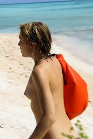 Adam Sucht Eva Gestrandet Im Paradies OnlyFans Leaked Free Thumbnail Picture - #oWN55f1Fm3