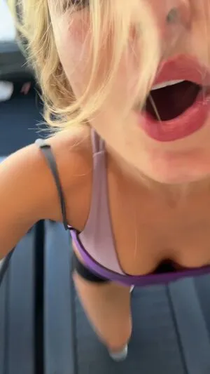 Addison Rae OnlyFans Leaked Free Thumbnail Picture - #Ir8kXtSZWq