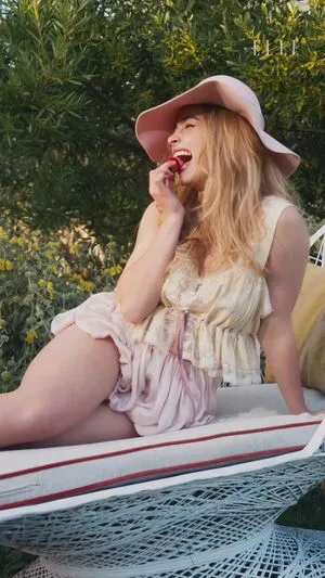 Addison Rae OnlyFans Leaked Free Thumbnail Picture - #PdcAB4oA3i