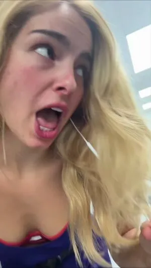Addison Rae OnlyFans Leaked Free Thumbnail Picture - #nqd3nqT9Ml