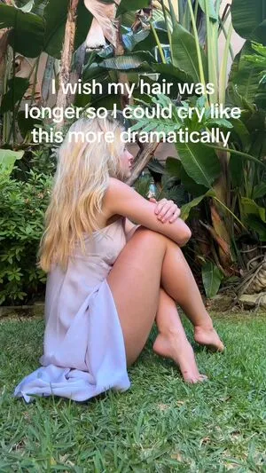 Addison Rae OnlyFans Leaked Free Thumbnail Picture - #xnO3jpASDd