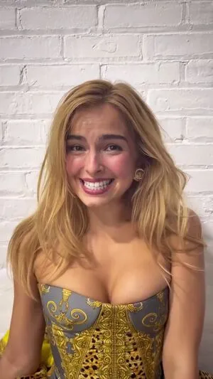 Addison Rae OnlyFans Leaked Free Thumbnail Picture - #3FlNH92tsT