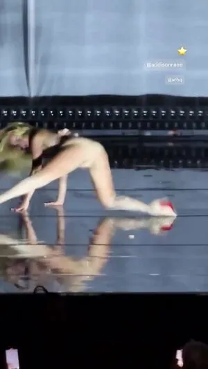 Addison Rae OnlyFans Leaked Free Thumbnail Picture - #6HzHCtS3vs