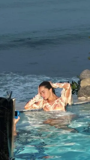 Addison Rae OnlyFans Leaked Free Thumbnail Picture - #9SwjpxxFDy
