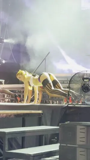 Addison Rae OnlyFans Leaked Free Thumbnail Picture - #F4eeKIa4GS