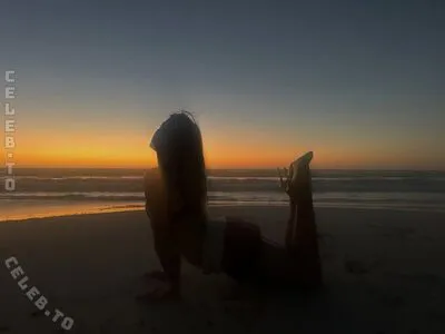 Addison Rae OnlyFans Leaked Free Thumbnail Picture - #FrChY0i5FL