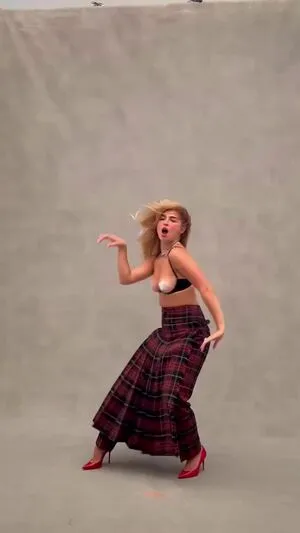 Addison Rae OnlyFans Leaked Free Thumbnail Picture - #H2TATtjUQ2