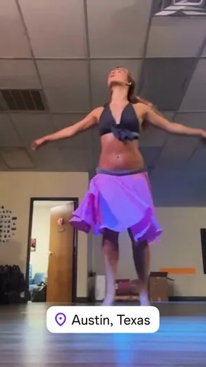 Addison Rae OnlyFans Leaked Free Thumbnail Picture - #K09q5eSdNf