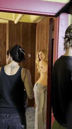 Addison Rae OnlyFans Leaked Free Thumbnail Picture - #RnkSEgObYF