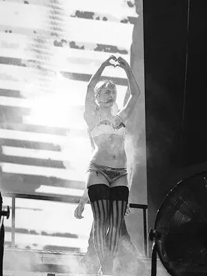 Addison Rae OnlyFans Leaked Free Thumbnail Picture - #ULFvwuQcnu