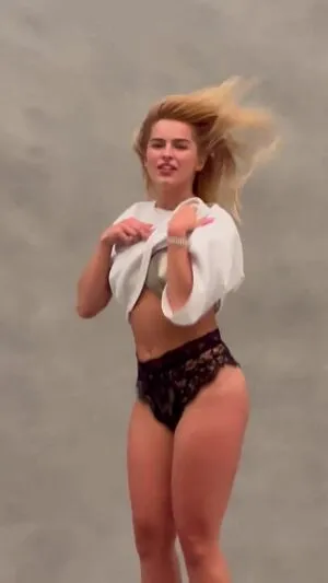 Addison Rae OnlyFans Leaked Free Thumbnail Picture - #ZNAXLkj74f