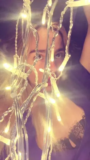 Addison Rae OnlyFans Leaked Free Thumbnail Picture - #ZX89MirdJJ