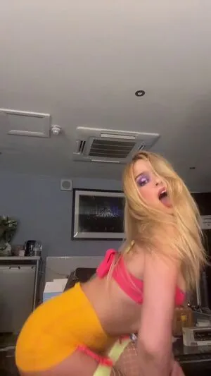 Addison Rae OnlyFans Leaked Free Thumbnail Picture - #dUbal55GFr