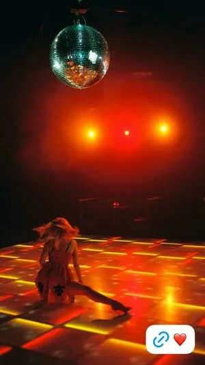 Addison Rae OnlyFans Leaked Free Thumbnail Picture - #eeQHrvJMSd