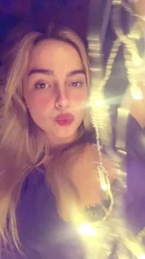 Addison Rae OnlyFans Leaked Free Thumbnail Picture - #g0tc7ubRwK