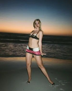 Addison Rae OnlyFans Leaked Free Thumbnail Picture - #jLUEU2jh0T
