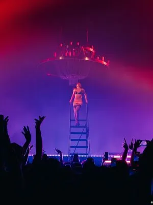 Addison Rae OnlyFans Leaked Free Thumbnail Picture - #l2aAm9DeuP