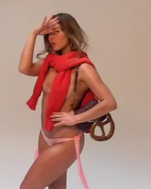 Addison Rae OnlyFans Leaked Free Thumbnail Picture - #lf5uN16xfE