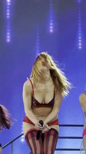 Addison Rae OnlyFans Leaked Free Thumbnail Picture - #nlnAy5QH9a
