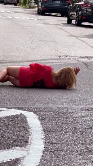 Addison Rae OnlyFans Leaked Free Thumbnail Picture - #w7AQsVAlzN