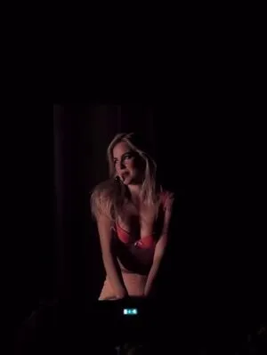 Addison Rae OnlyFans Leaked Free Thumbnail Picture - #xhDkBMExoK