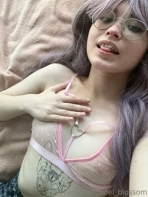 Adel Blossom OnlyFans Leaked Free Thumbnail Picture - #5r33xpVShr