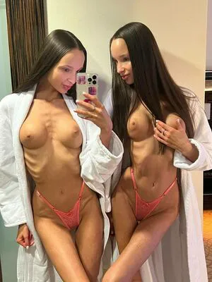 Adelalinka Twins OnlyFans Leaked Free Thumbnail Picture - #5A4MWB8BUX