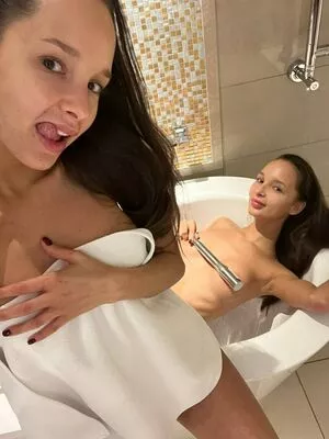 Adelalinka Twins OnlyFans Leaked Free Thumbnail Picture - #HAg5VhhPK3