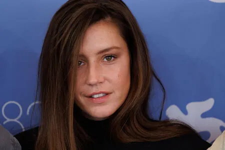 Adele Exarchopoulos OnlyFans Leaked Free Thumbnail Picture - #7D7bNvRTtz