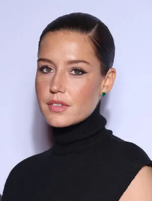 Adele Exarchopoulos OnlyFans Leaked Free Thumbnail Picture - #A1x6jg3mtJ