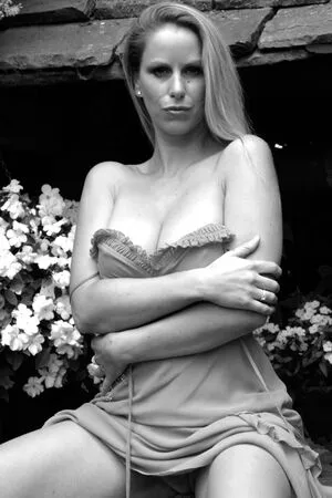 Adele Stephens OnlyFans Leaked Free Thumbnail Picture - #DGxsNIj365