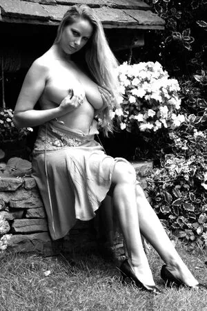 Adele Stephens OnlyFans Leaked Free Thumbnail Picture - #VWESxoOVx1