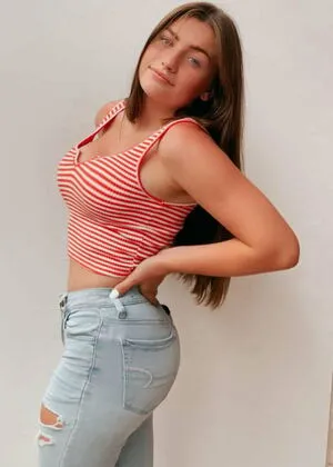 Adelecash OnlyFans Leaked Free Thumbnail Picture - #UMNfCbf2nb