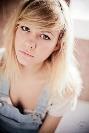 Adeline Rebeillard OnlyFans Leaked Free Thumbnail Picture - #2SwBkLrj7c