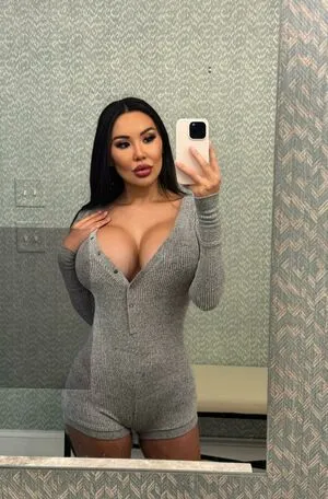 Adelinelux OnlyFans Leaked Free Thumbnail Picture - #9E8K4czOSD