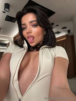 Adelka T OnlyFans Leaked Free Thumbnail Picture - #dCdlb41T2B