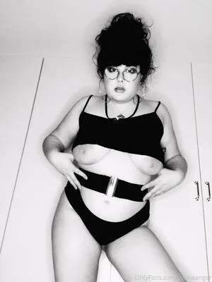 Adinaanger OnlyFans Leaked Free Thumbnail Picture - #5VJ0yO6WlZ