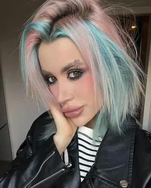 Adle Beutinger OnlyFans Leaked Free Thumbnail Picture - #iTBOjX05zV